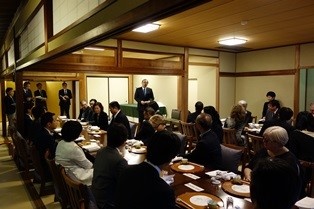 Réception tenue par le président de l’Assemblée Préfectorale de Kyoto