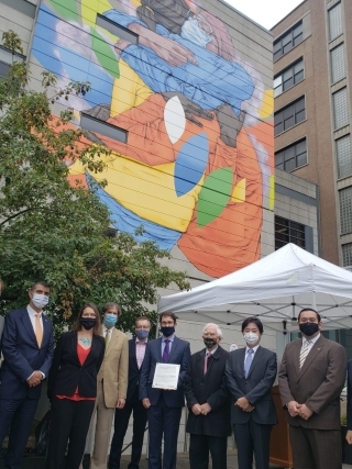 Unveiling ceremony: mural showing respect and appreciation for health-care workers facing COVID-19 (September 10, 2020)